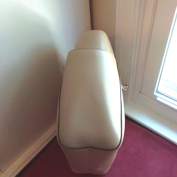 Michael Kors Blush Cream w/Gold Chains/Accents NEW🥰Excellent - Picture 3 of 10